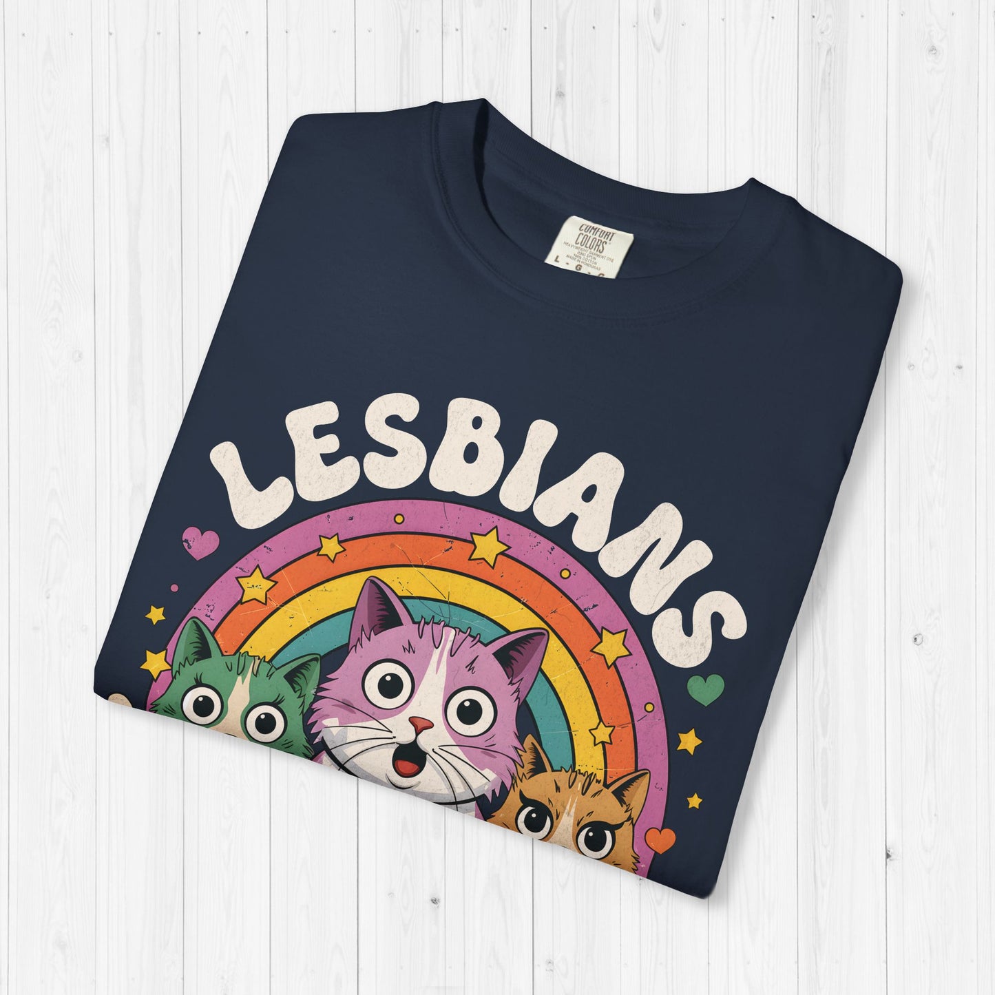 Lesbians Eat What?! – Funny LGBTQ Cat Meme T-Shirt