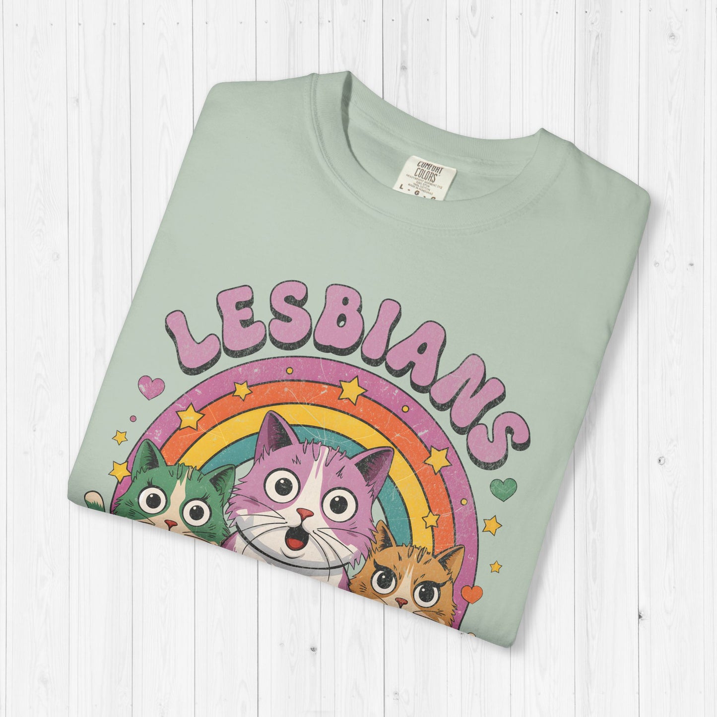Lesbians Eat What?! – Funny LGBTQ Cat Meme T-Shirt