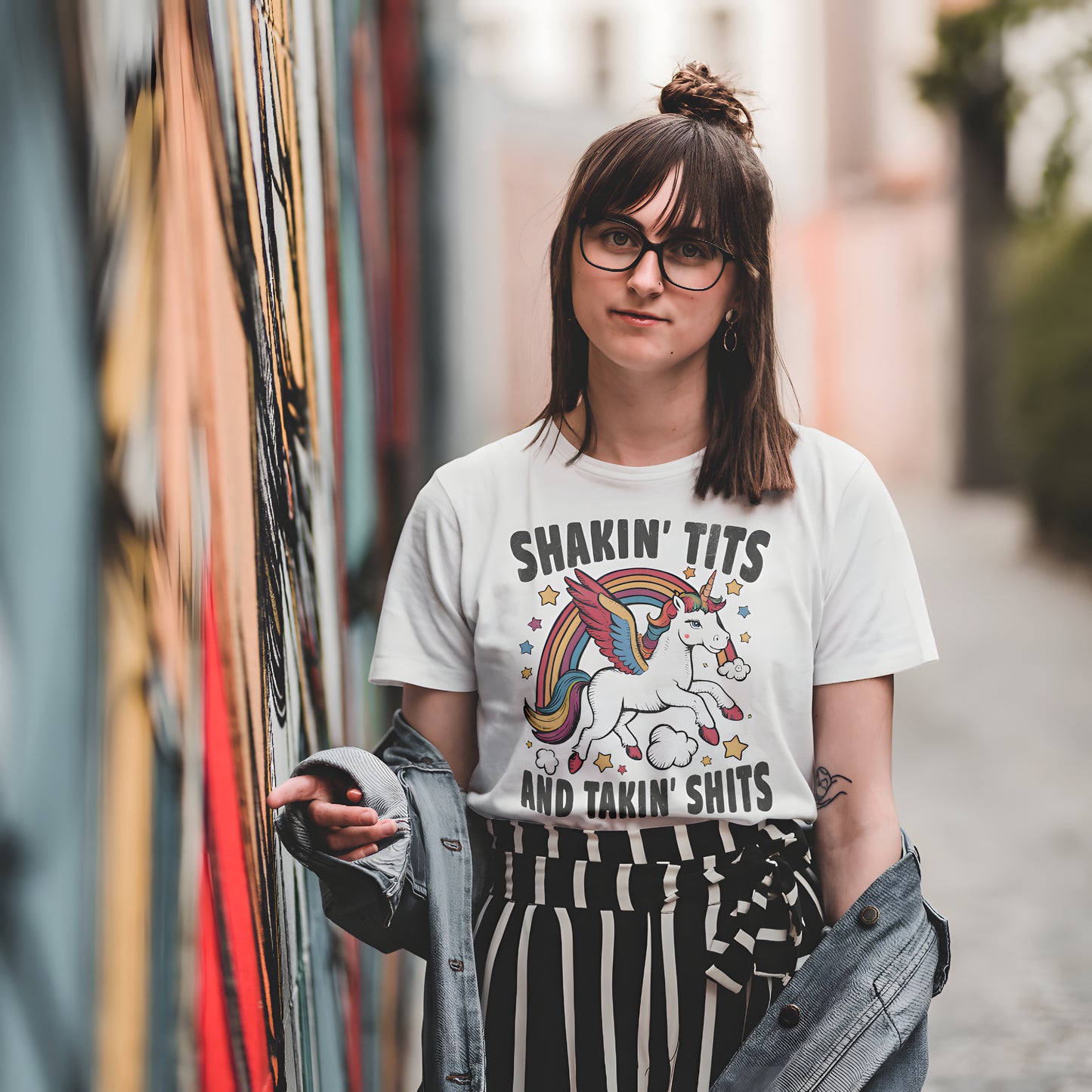 Shakin Tits And Takin Shits Unicorn T-Shirt – Original Funny Tee
