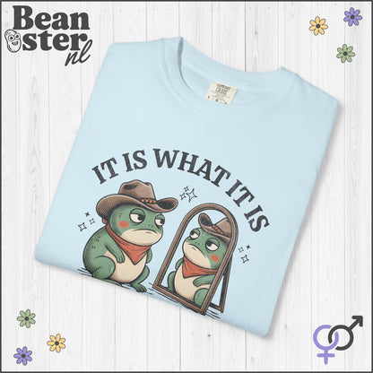 Trendy Frog Shirt – It Is That It Is Meme Tee