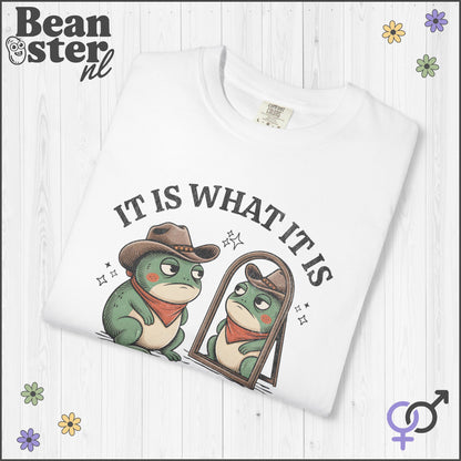 Trendy Frog Shirt – It Is That It Is Meme Tee