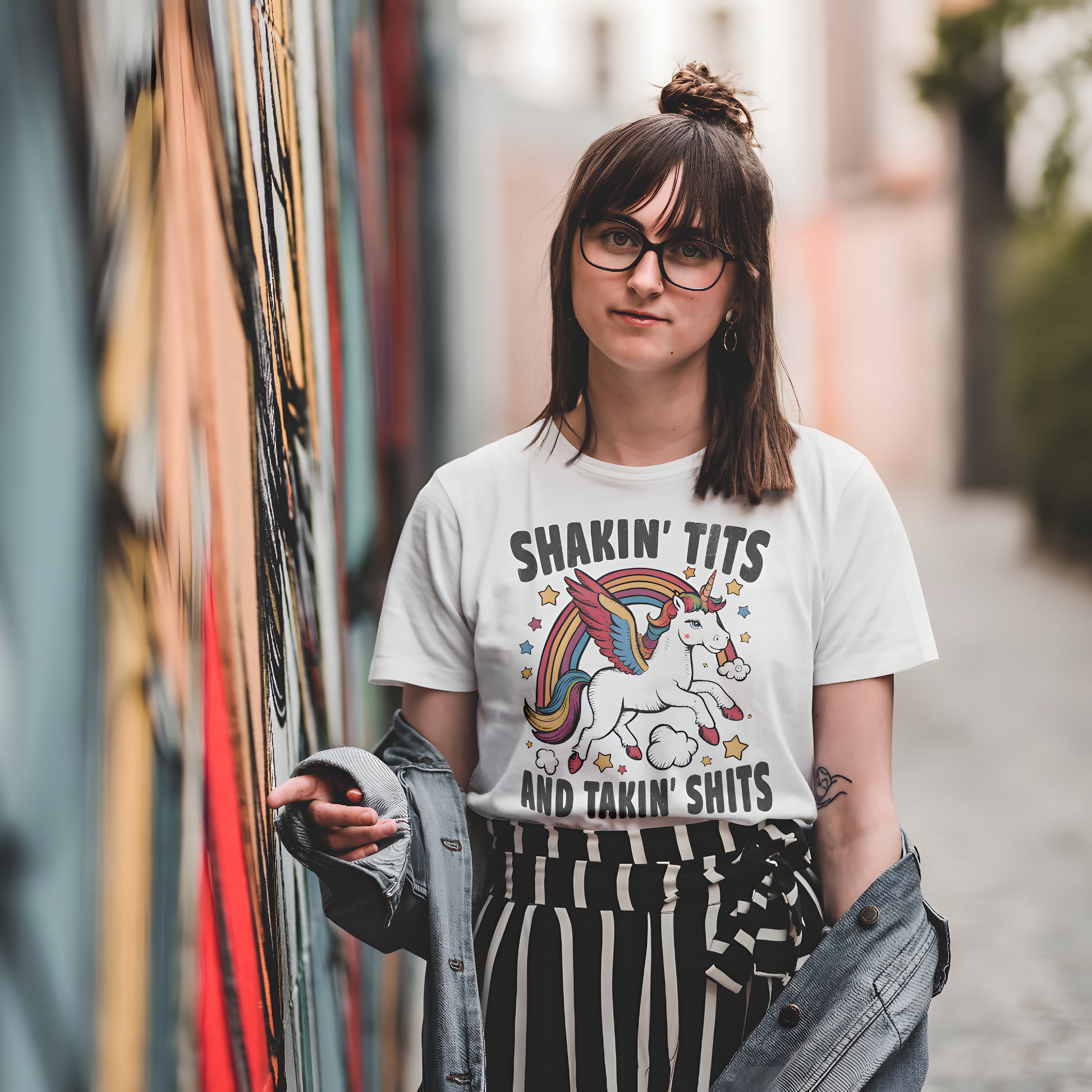 Shakin Tits And Takin Shits Unicorn T-Shirt – Original Funny Tee